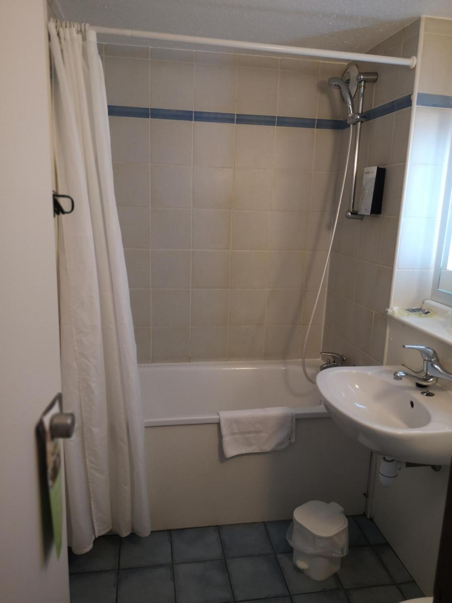 Comfort Hotel Lens - Noyelles Godault Eksteriør billede